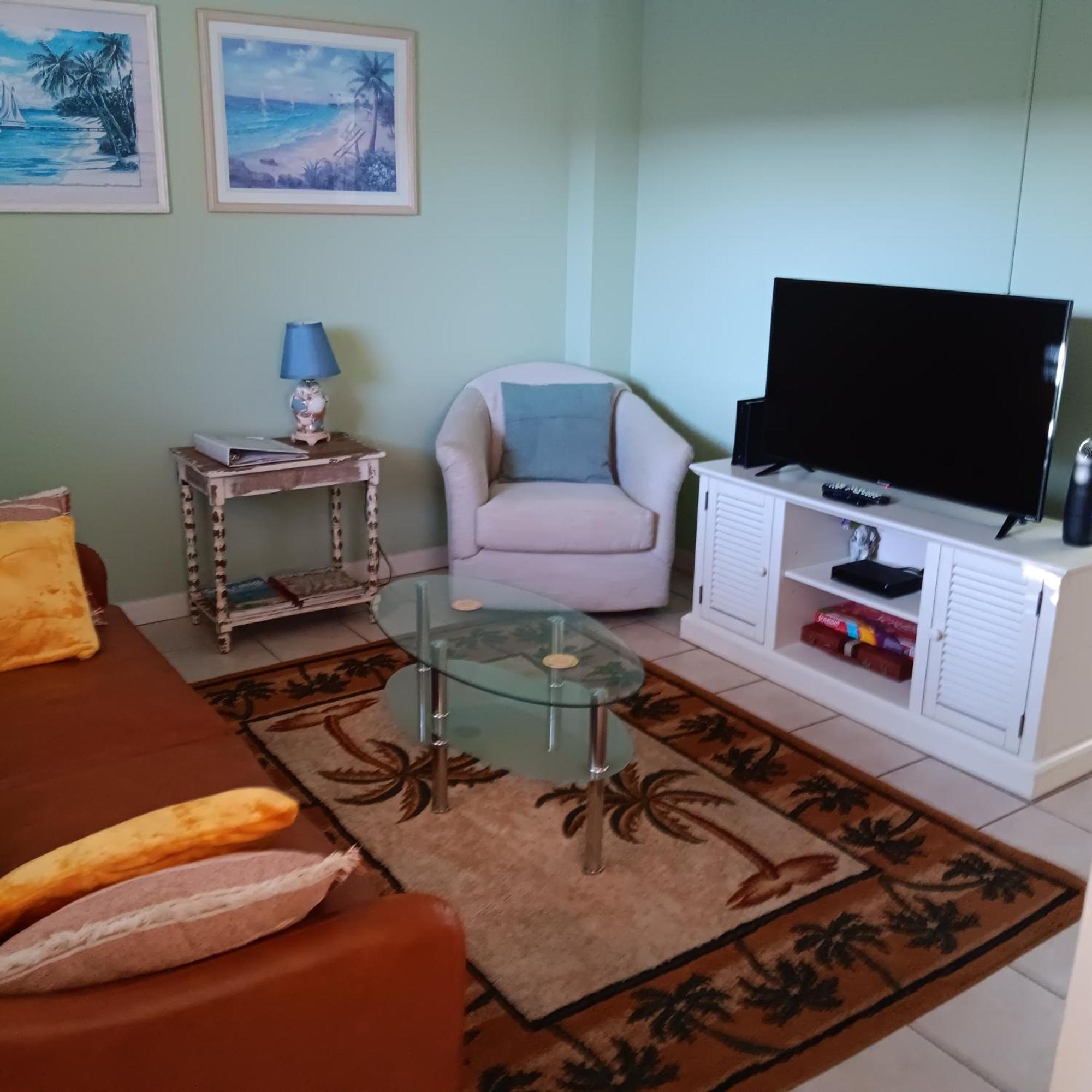Appartement Cozy Beach Getaway à Cap Carnaveral Extérieur photo